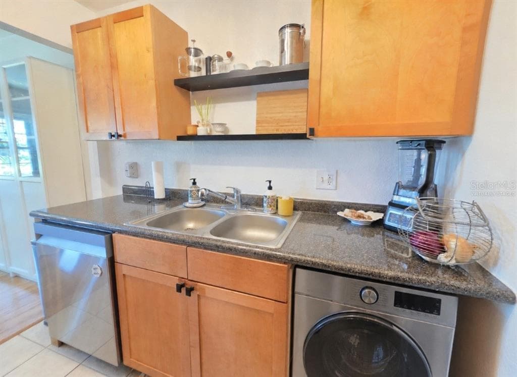118 POMPANO DRIVE SE B photo 20