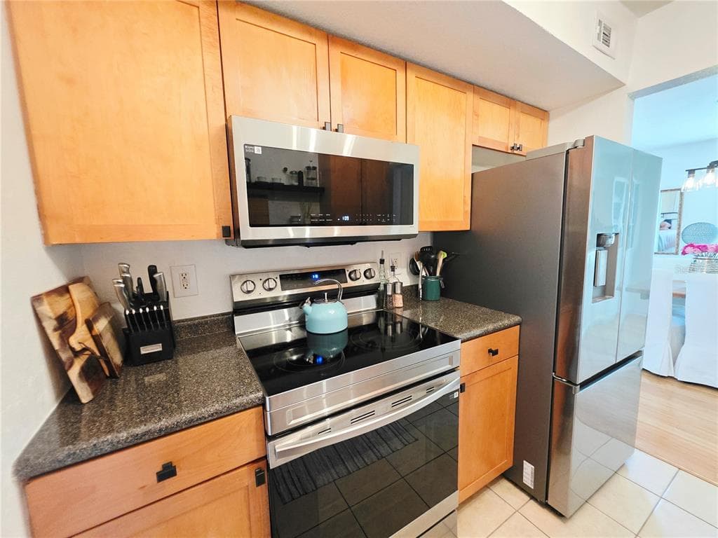 118 POMPANO DRIVE SE B photo 21