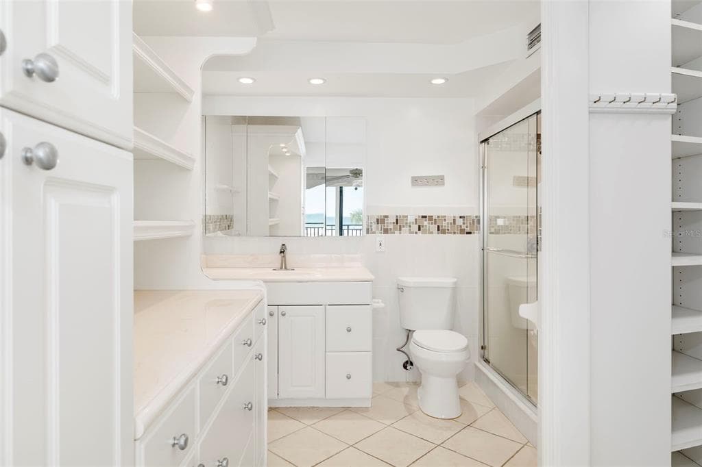 19 WHISPERING SANDS DRIVE 201 photo 20