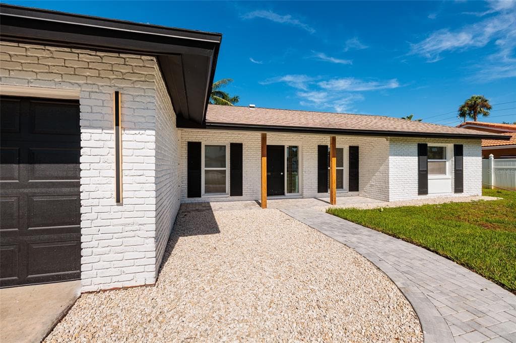 3960 13TH WAY NE photo 12
