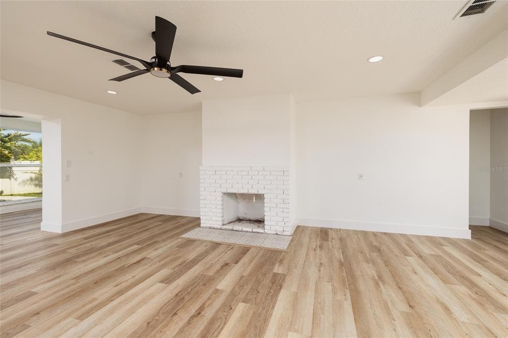 3960 13TH WAY NE photo 19