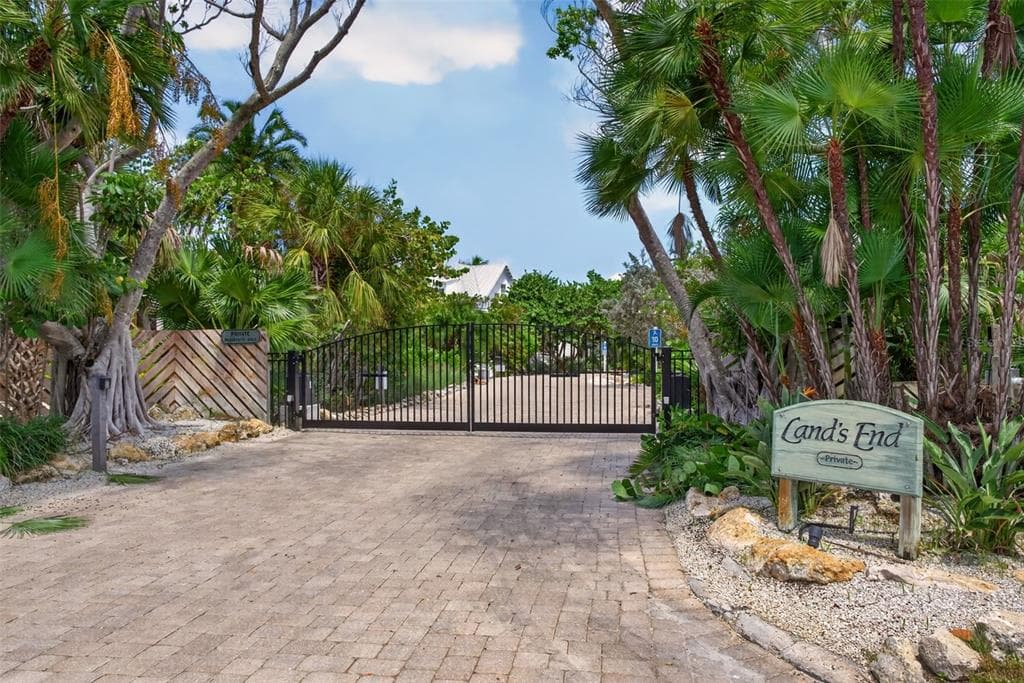 677 LANDS END DRIVE 5