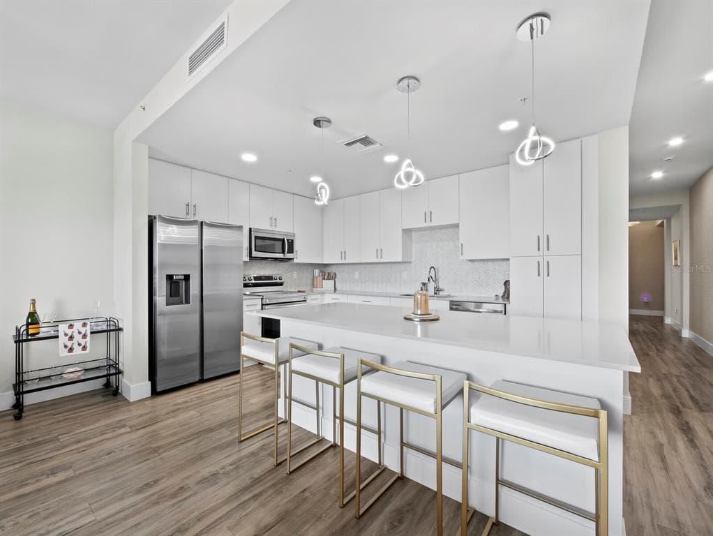 1709 N TAMIAMI TRAIL 418 photo 13