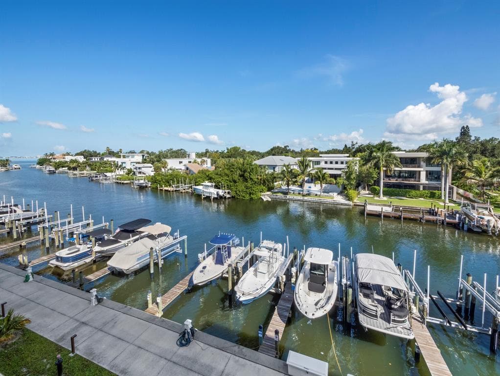 1709 N TAMIAMI TRAIL 418 photo 17