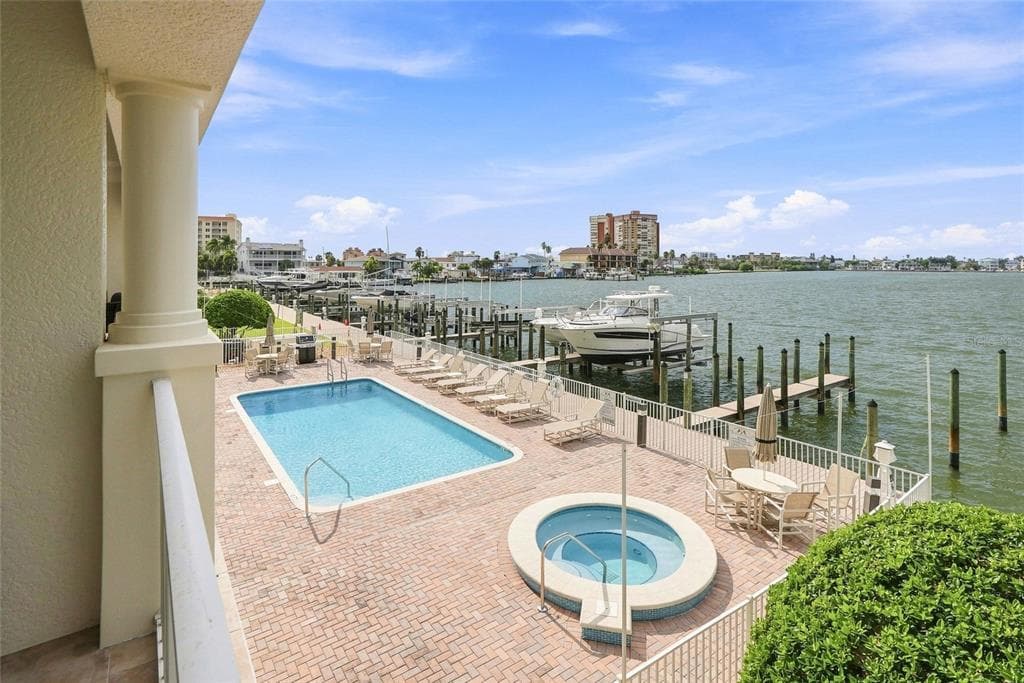 17735 GULF BOULEVARD 204 photo 23