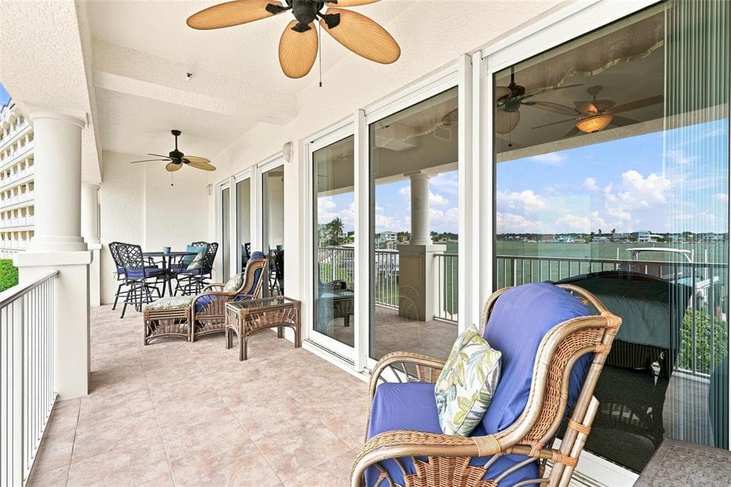 17735 GULF BOULEVARD 204 photo 22