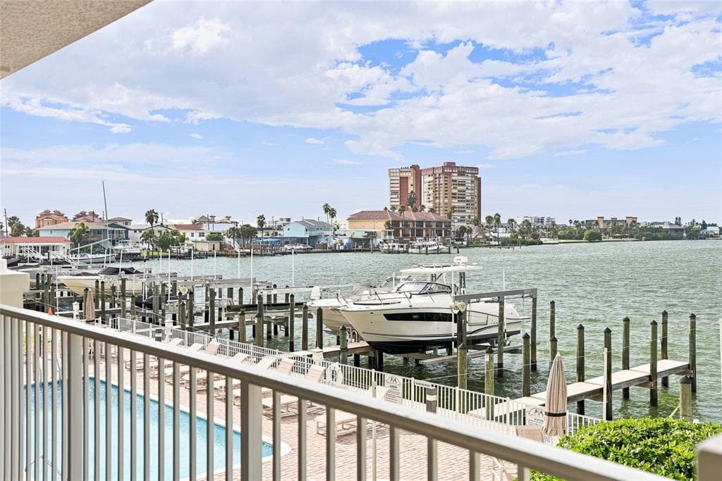 17735 GULF BOULEVARD 204 photo 20