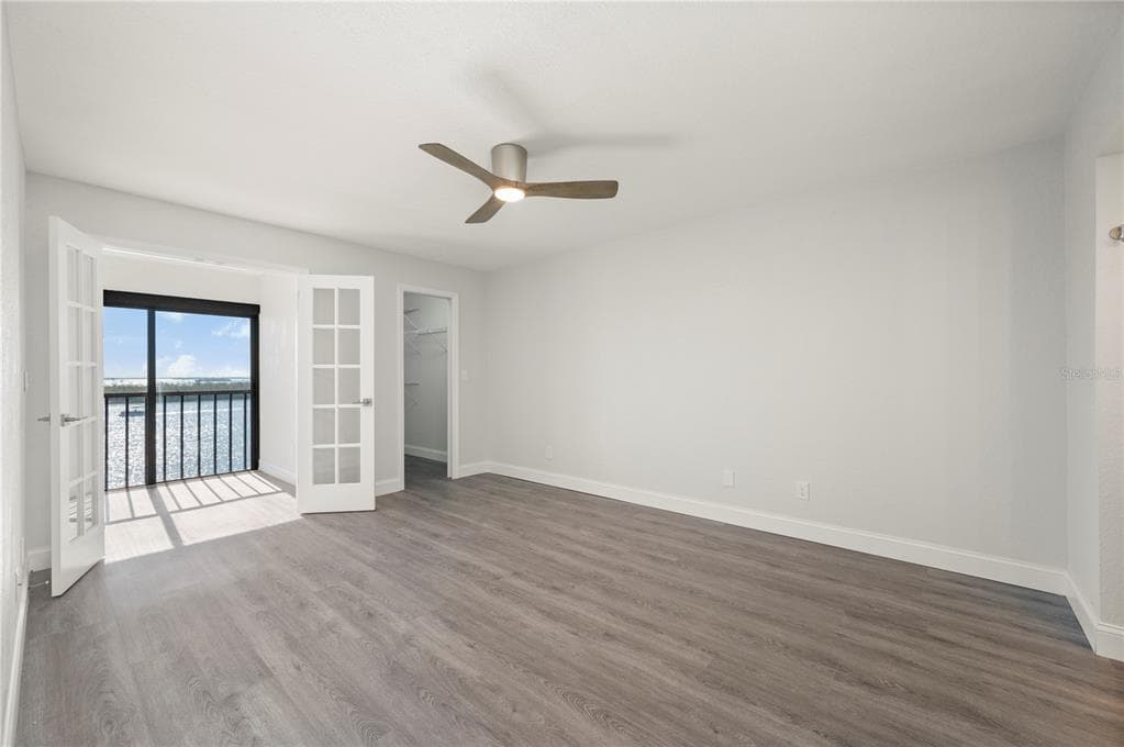 1751 BEACH ROAD 404 photo 23