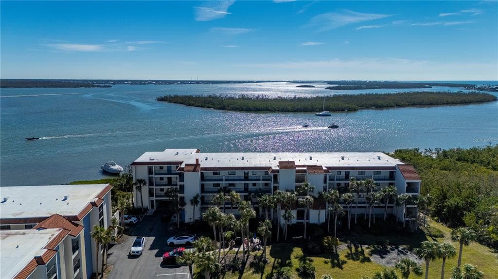 1751 BEACH ROAD 404 photo 1