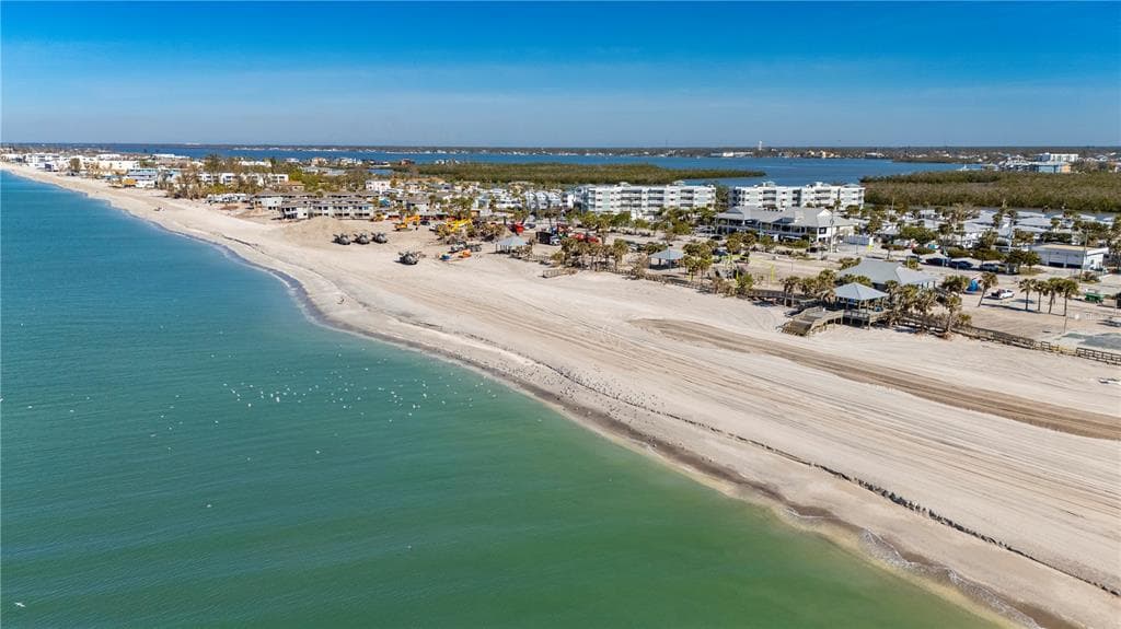 1751 BEACH ROAD 404 photo 9