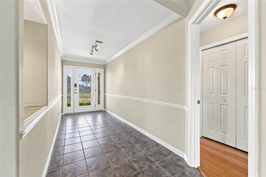 342 N 12TH STREET photo 9