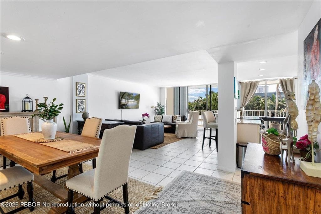 2860 S OCEAN BOULEVARD 208 photo 2