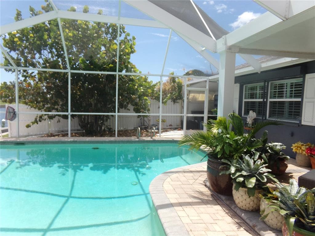 9312 KINGSTON ROAD photo 14