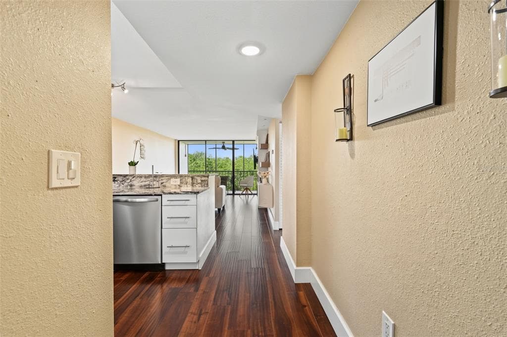900 COVE CAY DRIVE 2B photo 10