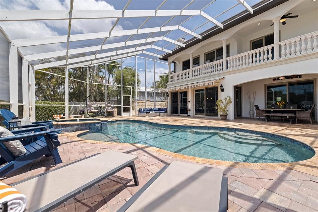 3931 POMPANO DRIVE SE photo 2