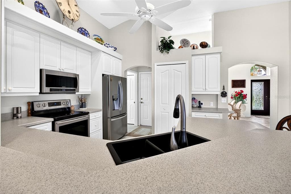 340 SANTANDER COURT photo 18