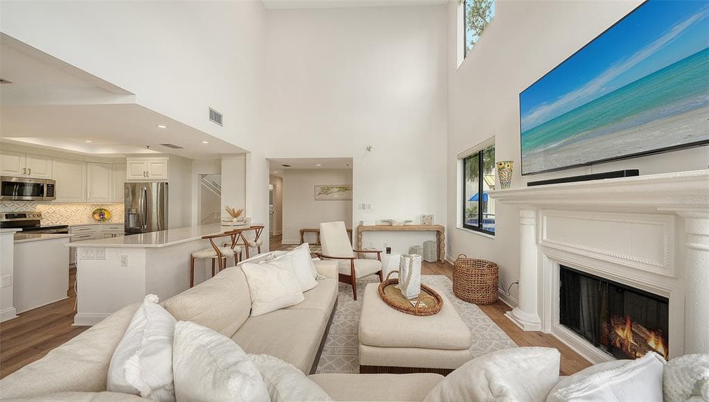 1916 HARBOURSIDE DRIVE 804 photo 16