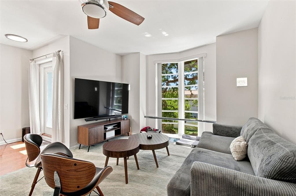 4950 BAYSHORE BLVD 8 photo 16
