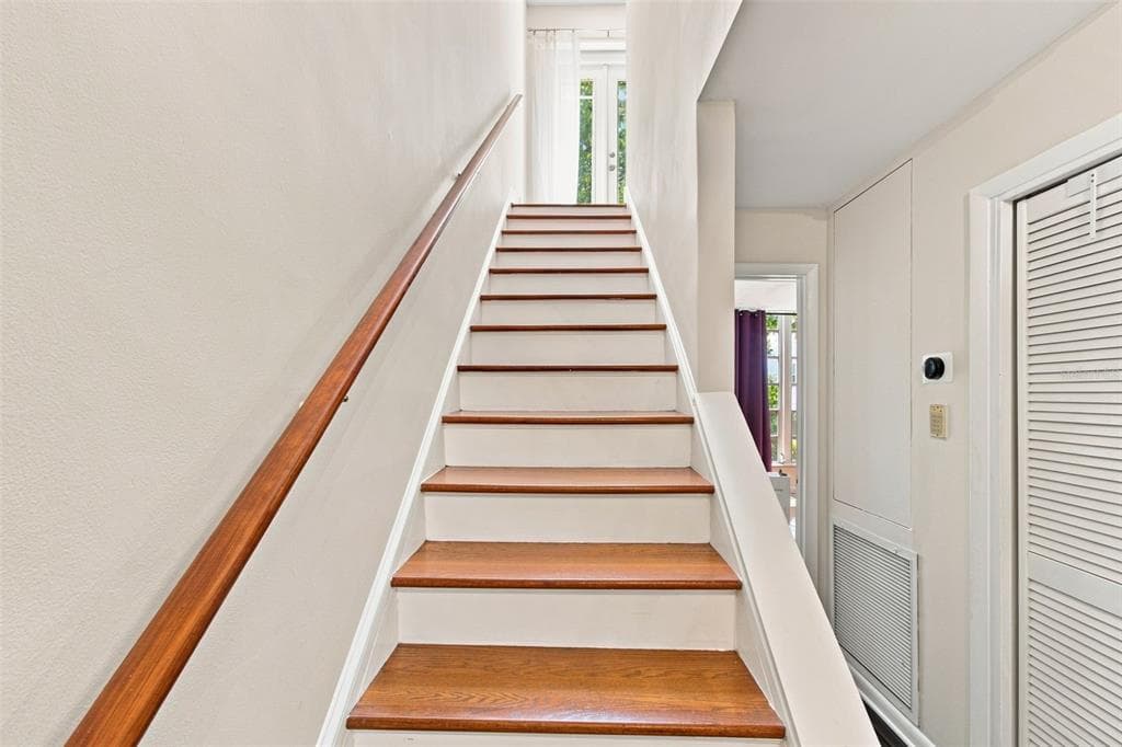 4950 BAYSHORE BLVD 8 photo 12