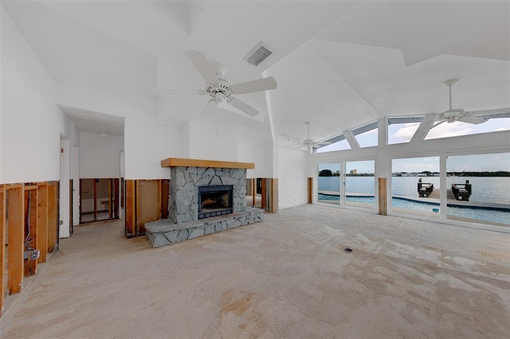 814 BAY POINT DRIVE photo 25
