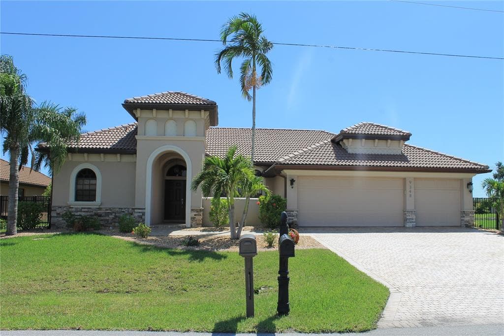 9348 HIALEAH TERRACE photo 3
