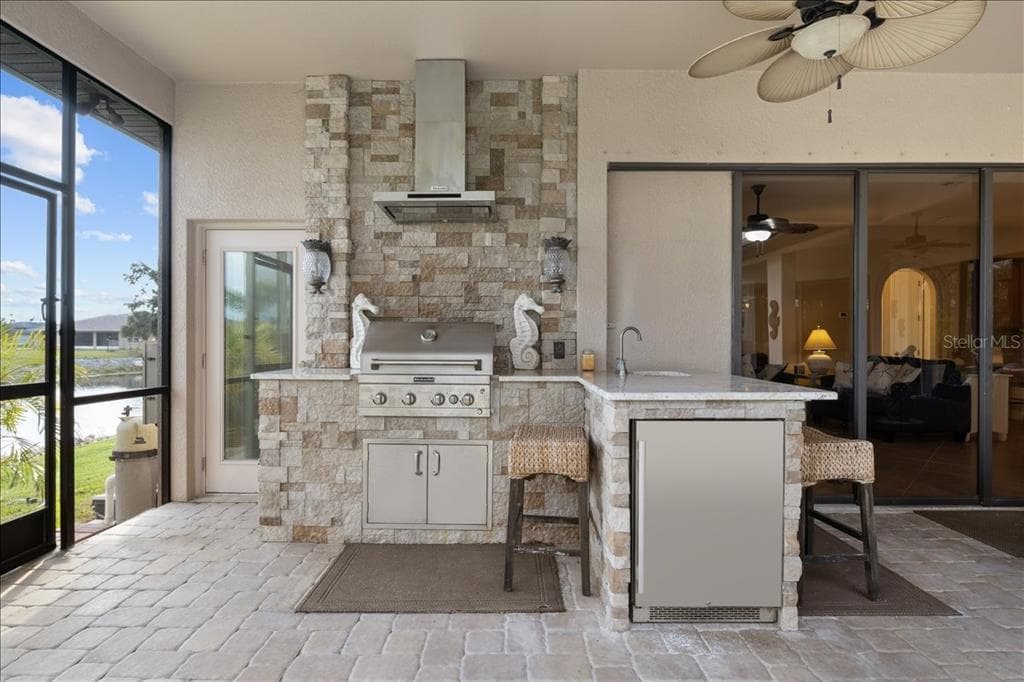 9348 HIALEAH TERRACE photo 4