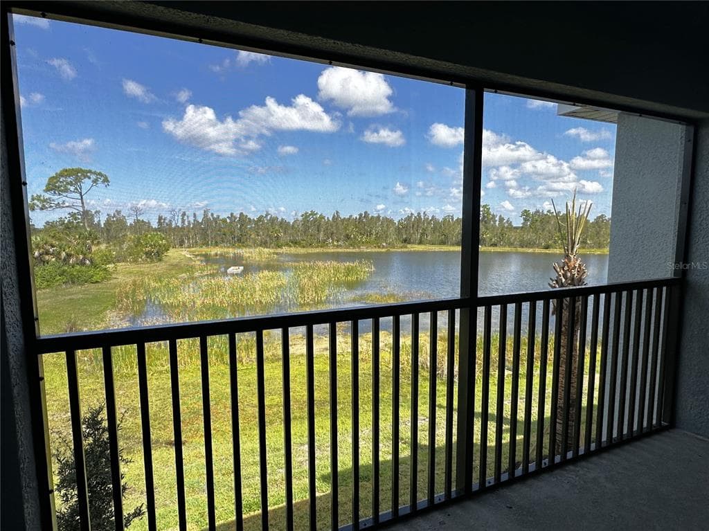 14271 HERITAGE LANDING BOULEVARD 1523 photo 6
