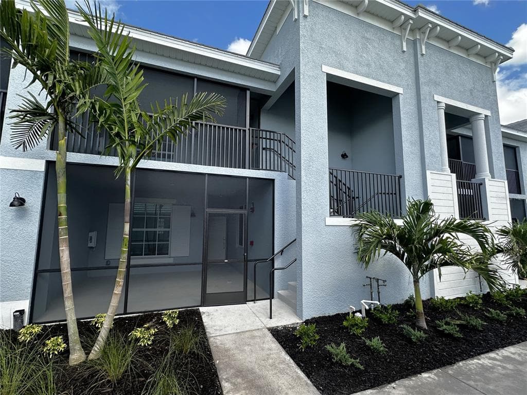 14271 HERITAGE LANDING BOULEVARD 1523 photo 3