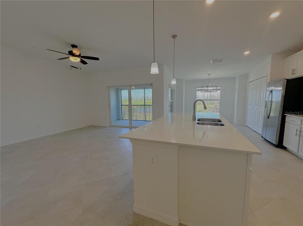 14271 HERITAGE LANDING BOULEVARD 1523 photo 9