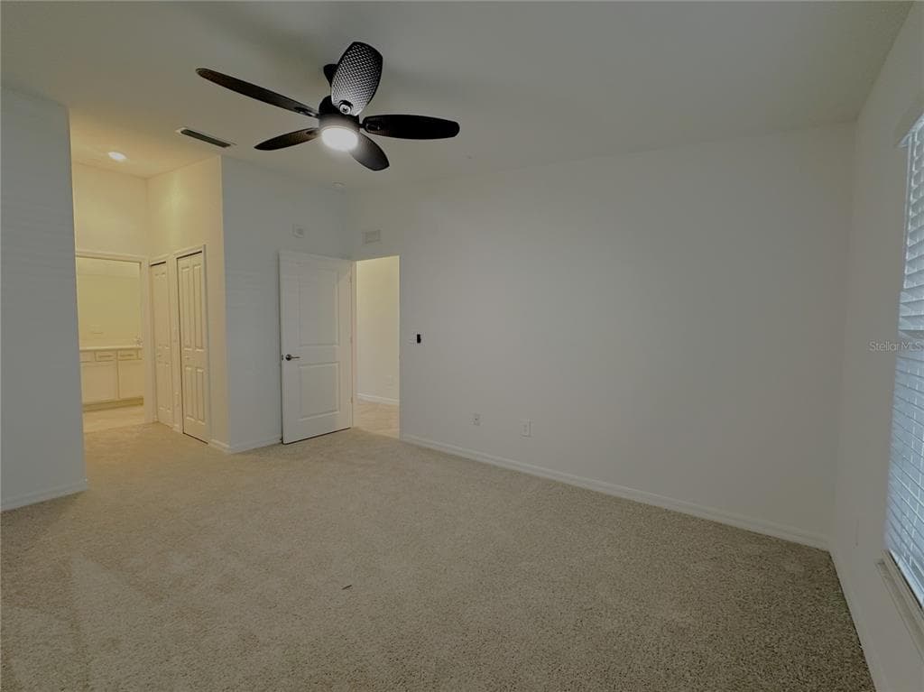 14271 HERITAGE LANDING BOULEVARD 1523 photo 15