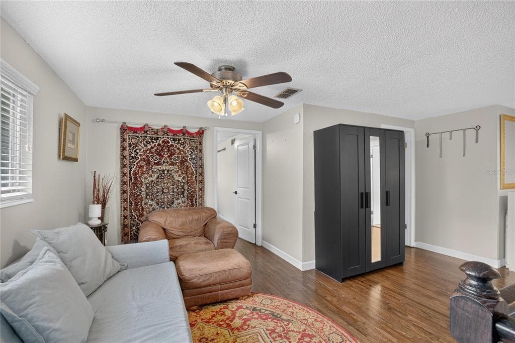10718 DRUMMOND RD photo 23