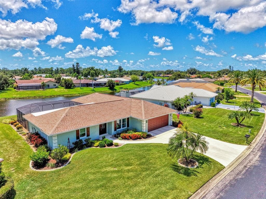1830 RAINTREE LANE photo 4