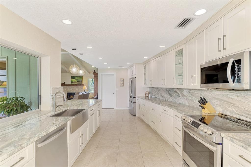 1830 RAINTREE LANE photo 21