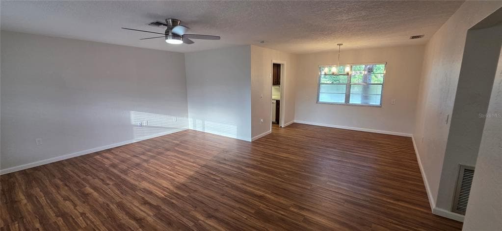 34 WISTERIA DRIVE photo 9