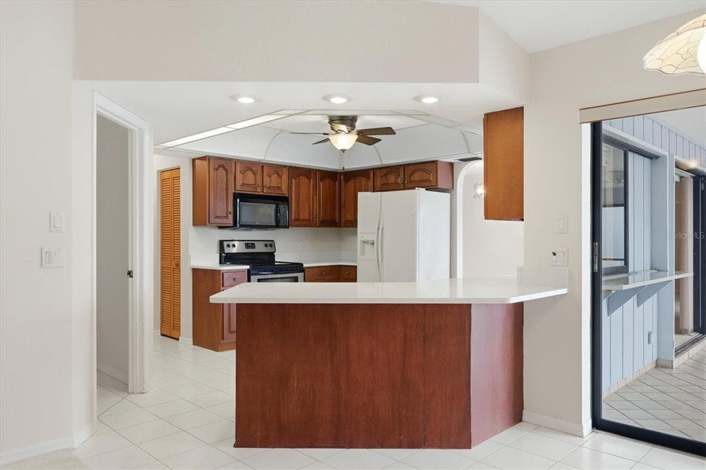 12403 MINOT AVENUE photo 13