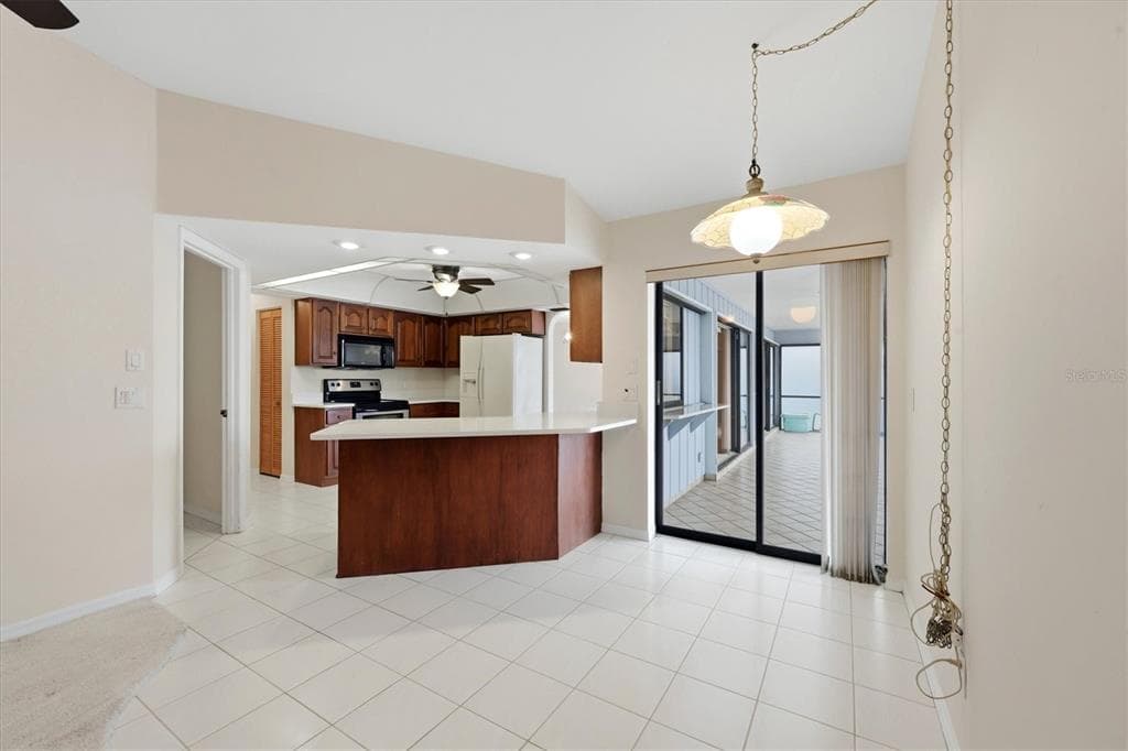 12403 MINOT AVENUE photo 16