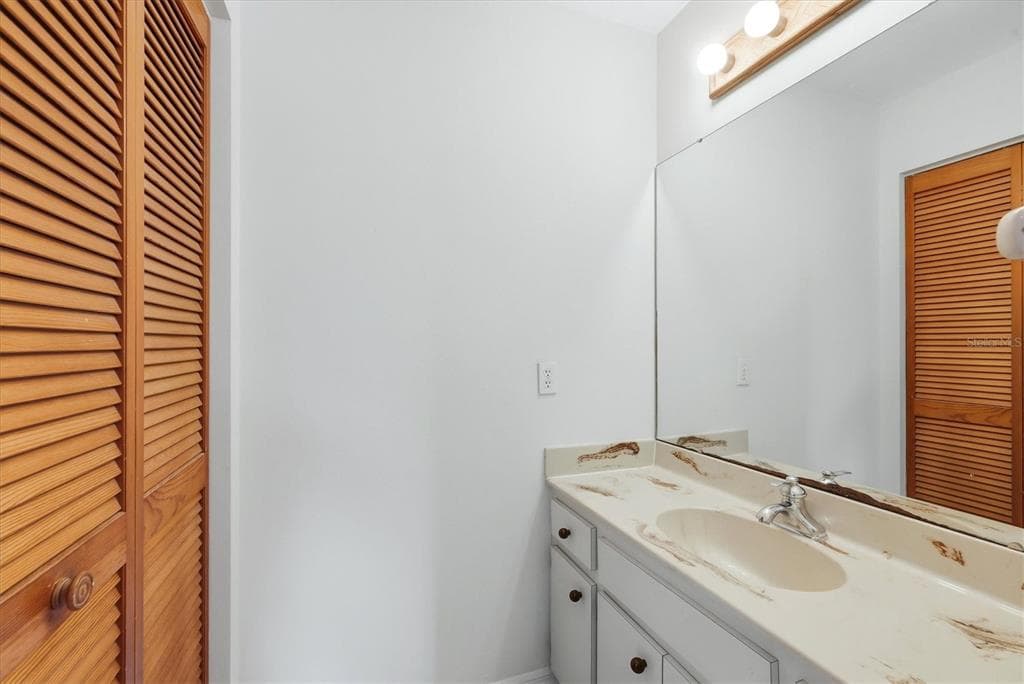 12403 MINOT AVENUE photo 22