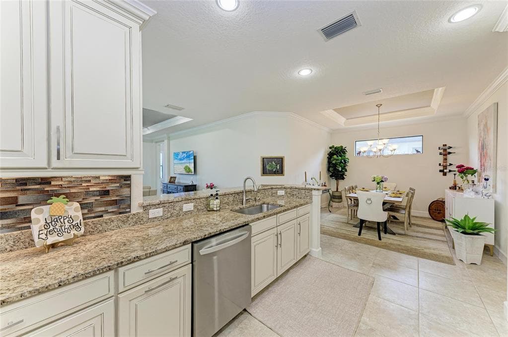 8737 BELLUSSI DRIVE photo 21