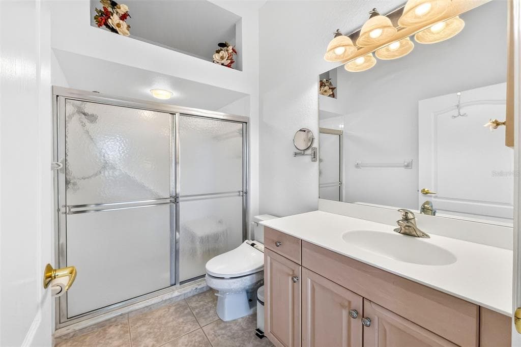 1050 YOSEMITE DRIVE photo 15