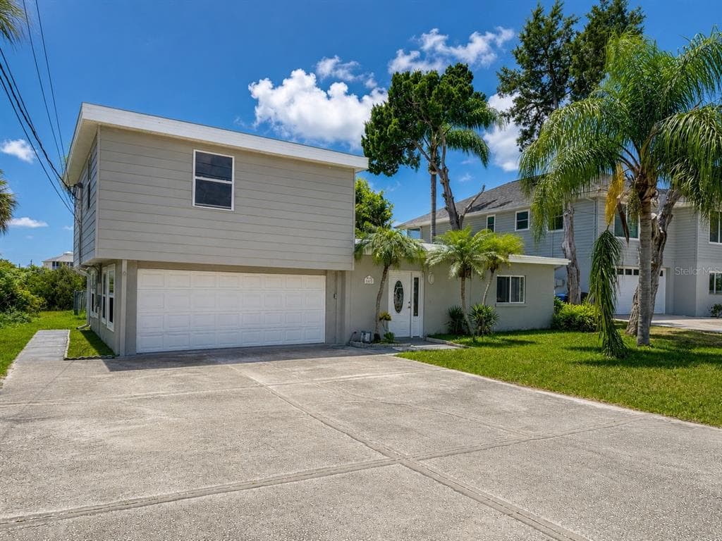4824 LIMESTONE DRIVE photo 1