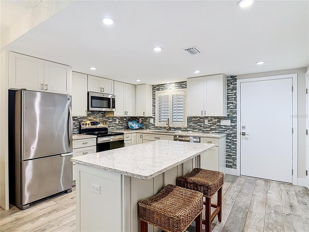 4495 S ATLANTIC AVENUE 1010 photo 11