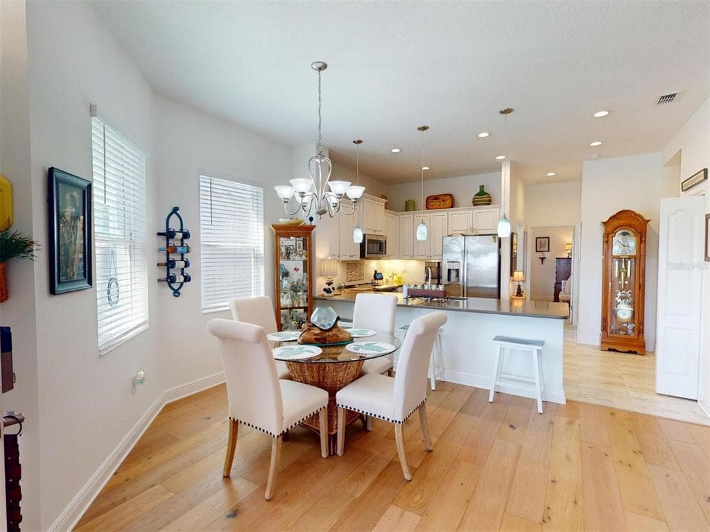 24313 WESTGATE BOULEVARD photo 22