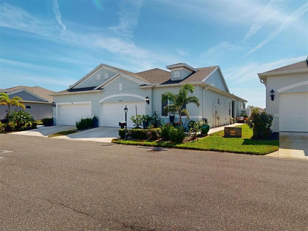 24313 WESTGATE BOULEVARD photo 1