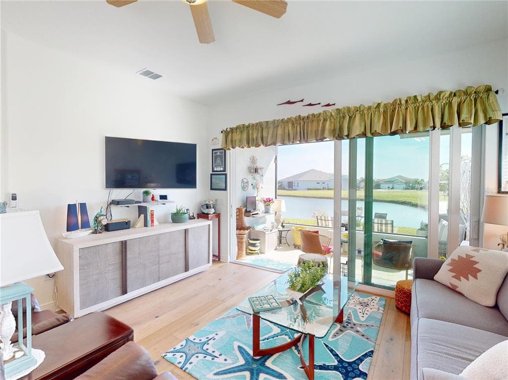 24313 WESTGATE BOULEVARD photo 18