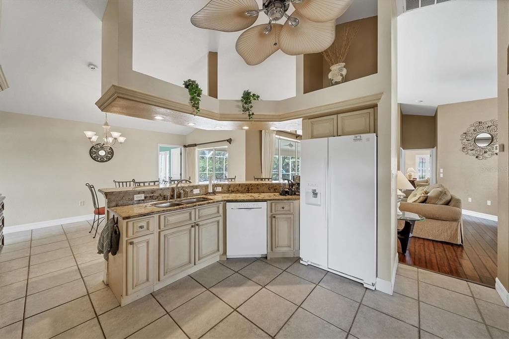 36 PINE VALLEY COURT photo 12