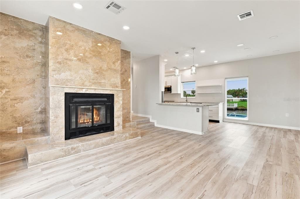 6488 ANGLE PLACE photo 6