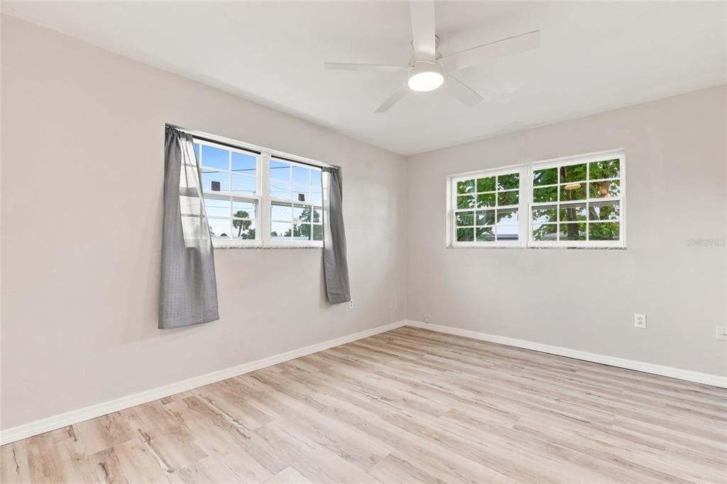6488 ANGLE PLACE photo 16