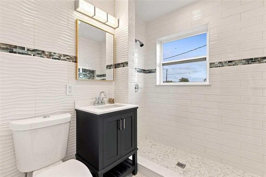 6488 ANGLE PLACE photo 12
