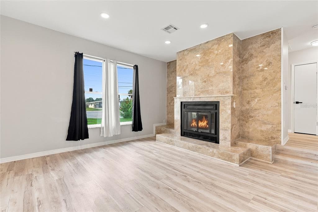 6488 ANGLE PLACE photo 7
