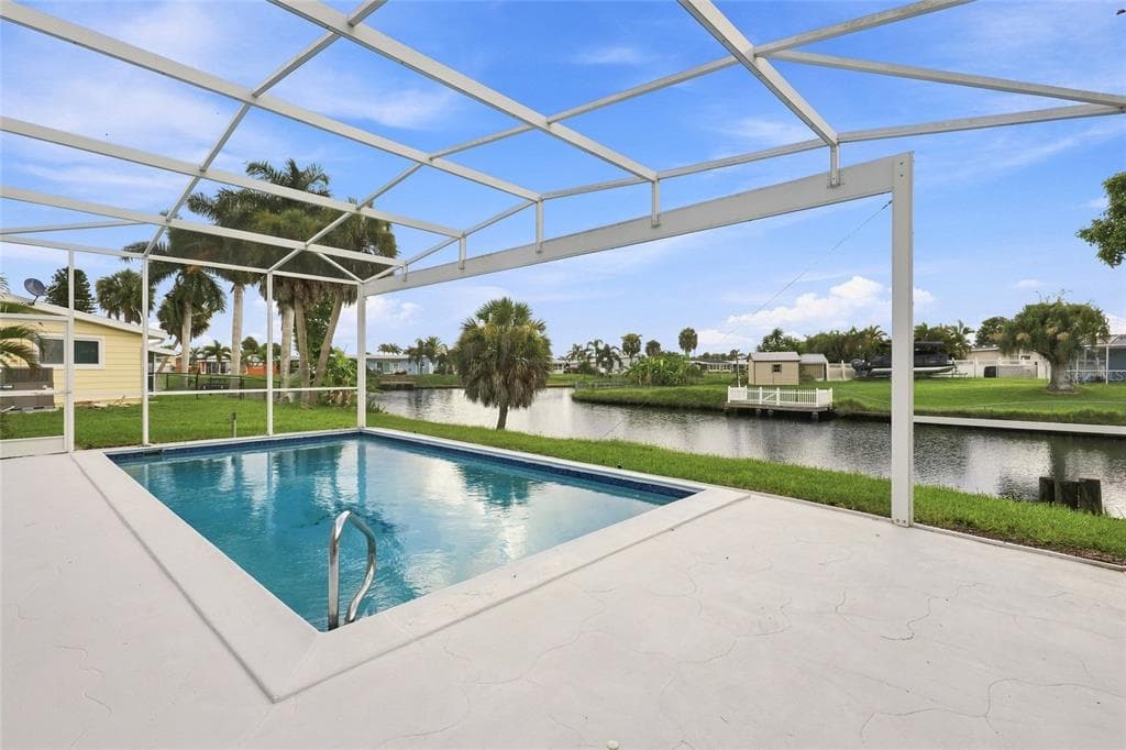 6488 ANGLE PLACE photo 3